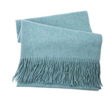 Premium Woolen Scarf for Men – Classic Monochrome Design